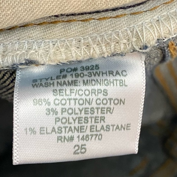 Re/Done Comfort Stretch High Rise Crop Jeans in Midnight Blue - Picture 8 of 10